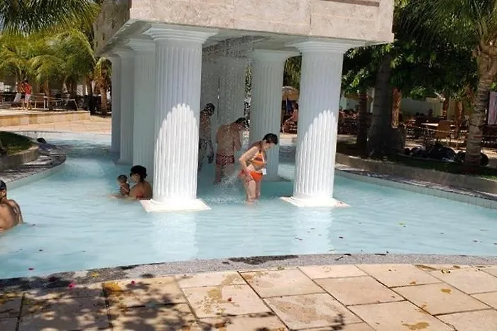 Lacqua diRoma OFICIAL, APTOS COM FOGAO, GELADEIRA, MICROONDAS, PARK AQUÁTICO 24H, ATÉ 5 PESSOAS